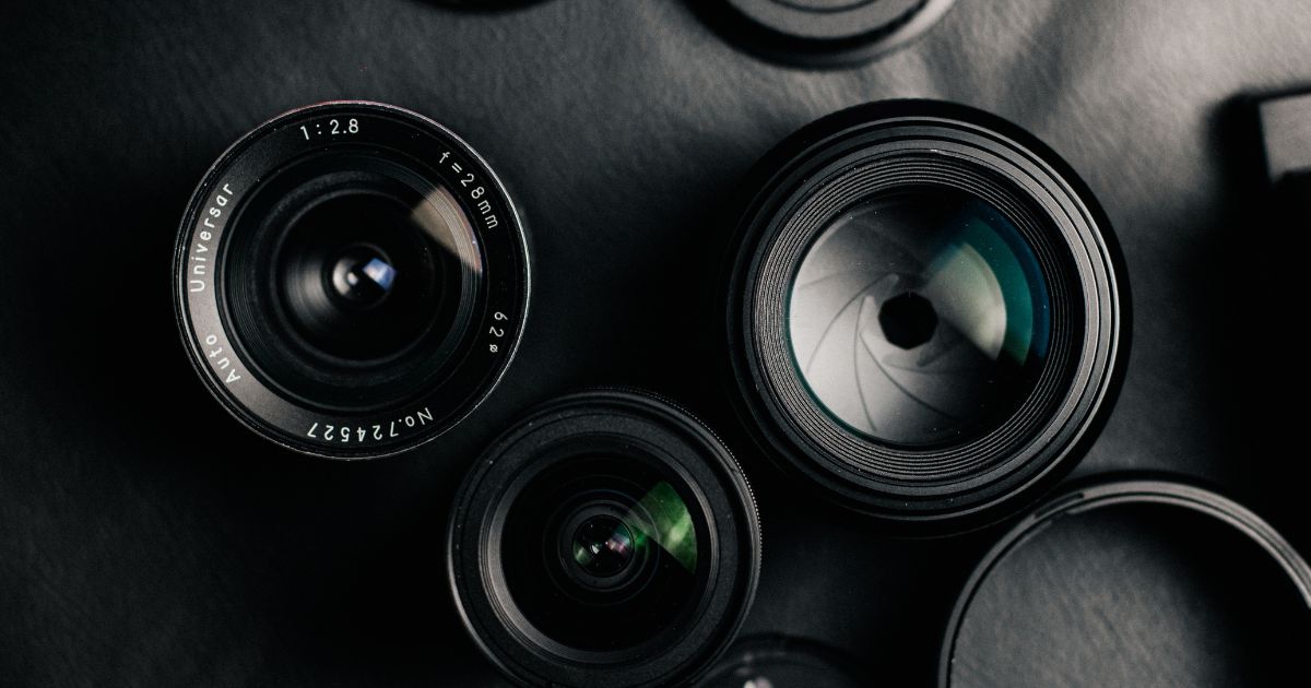 Photography For Beginners (How To Take Pictures Like A Pro) A Collection Of Camera Lenses For Photography Enthusiasts.