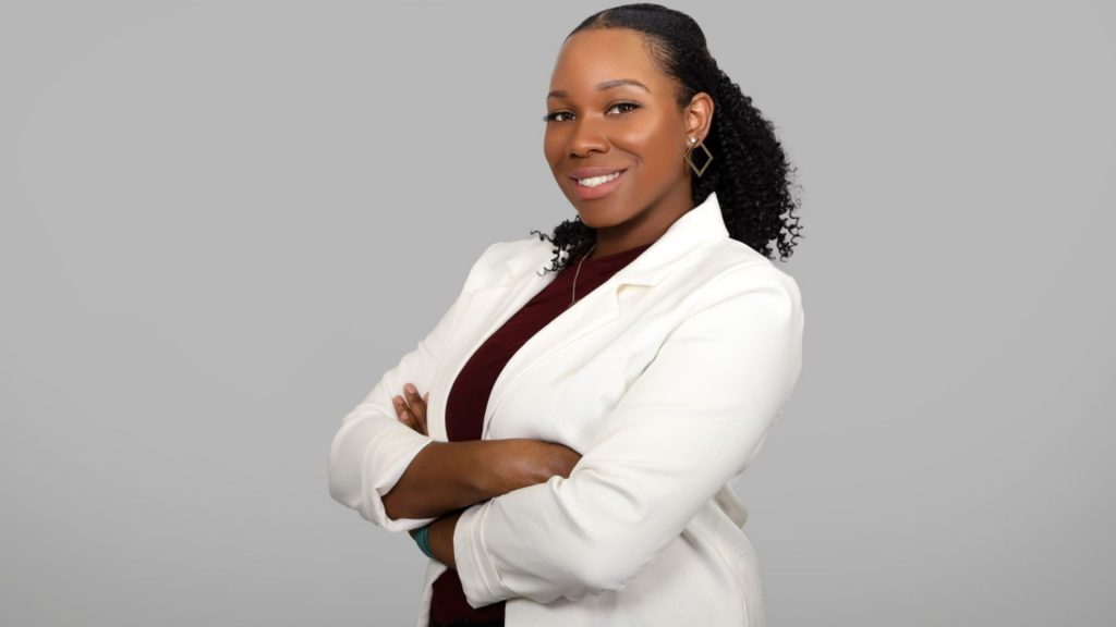 Real Estate Agent Headshots: What You Should Know Getting New Real Estate Headshots