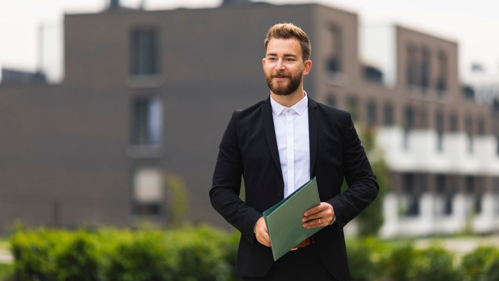 Real Estate Agent Headshots: What You Should Know Real Estate Agent Headshots What You Should Know
