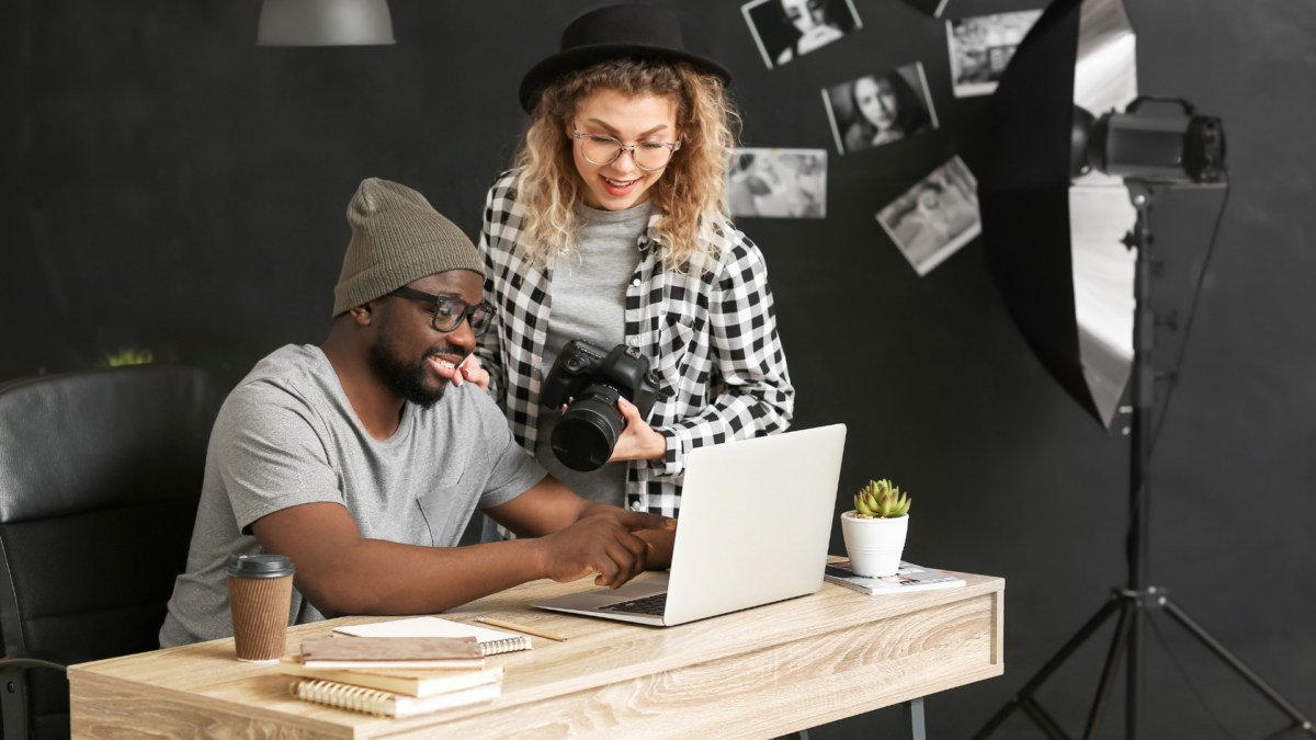 Professional Photographer Tips To Get Your First Booking Lead And Assistant Photographer